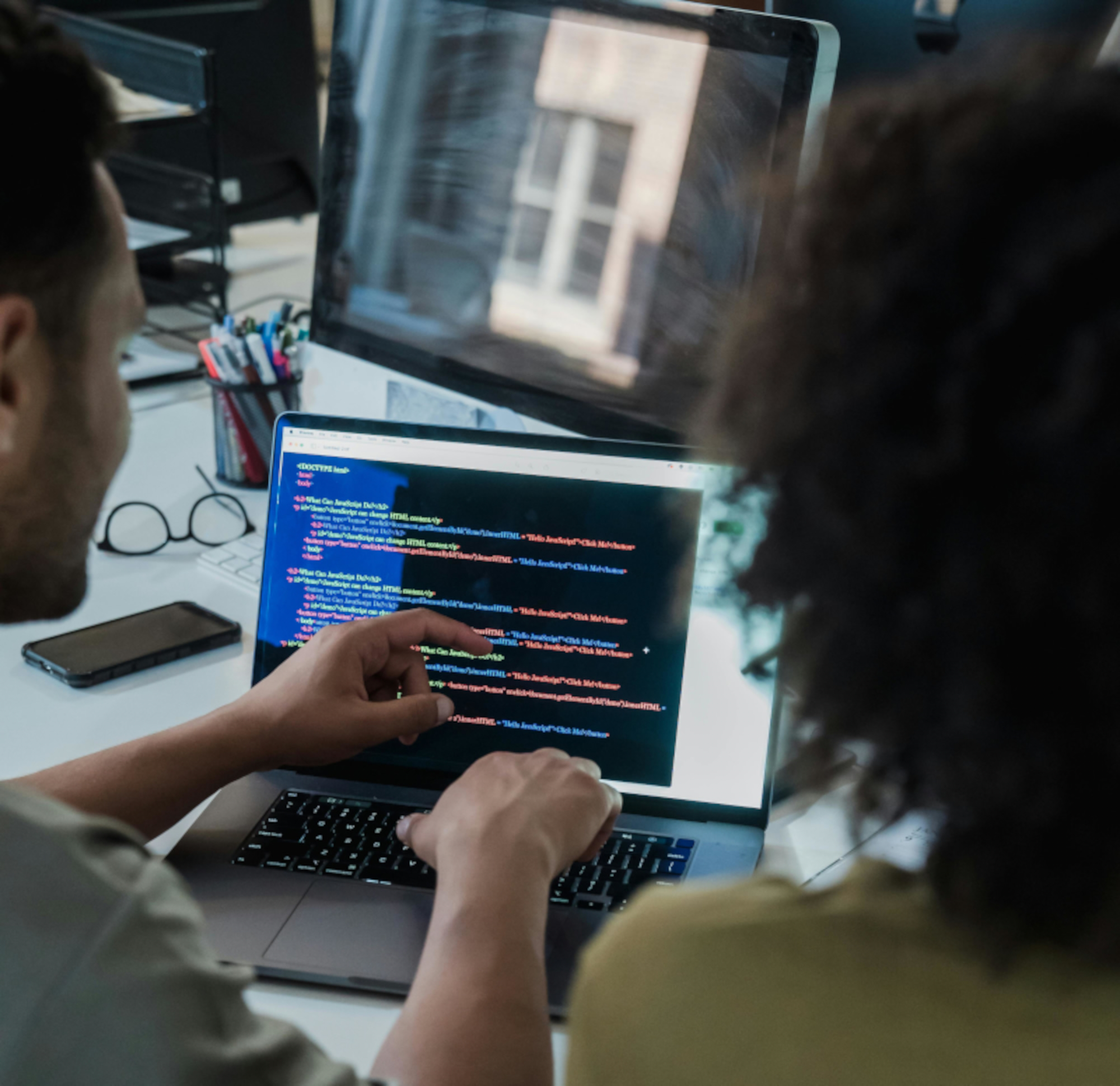 Expertise informatique à Lyon : accompagnement des entreprises par HKSI